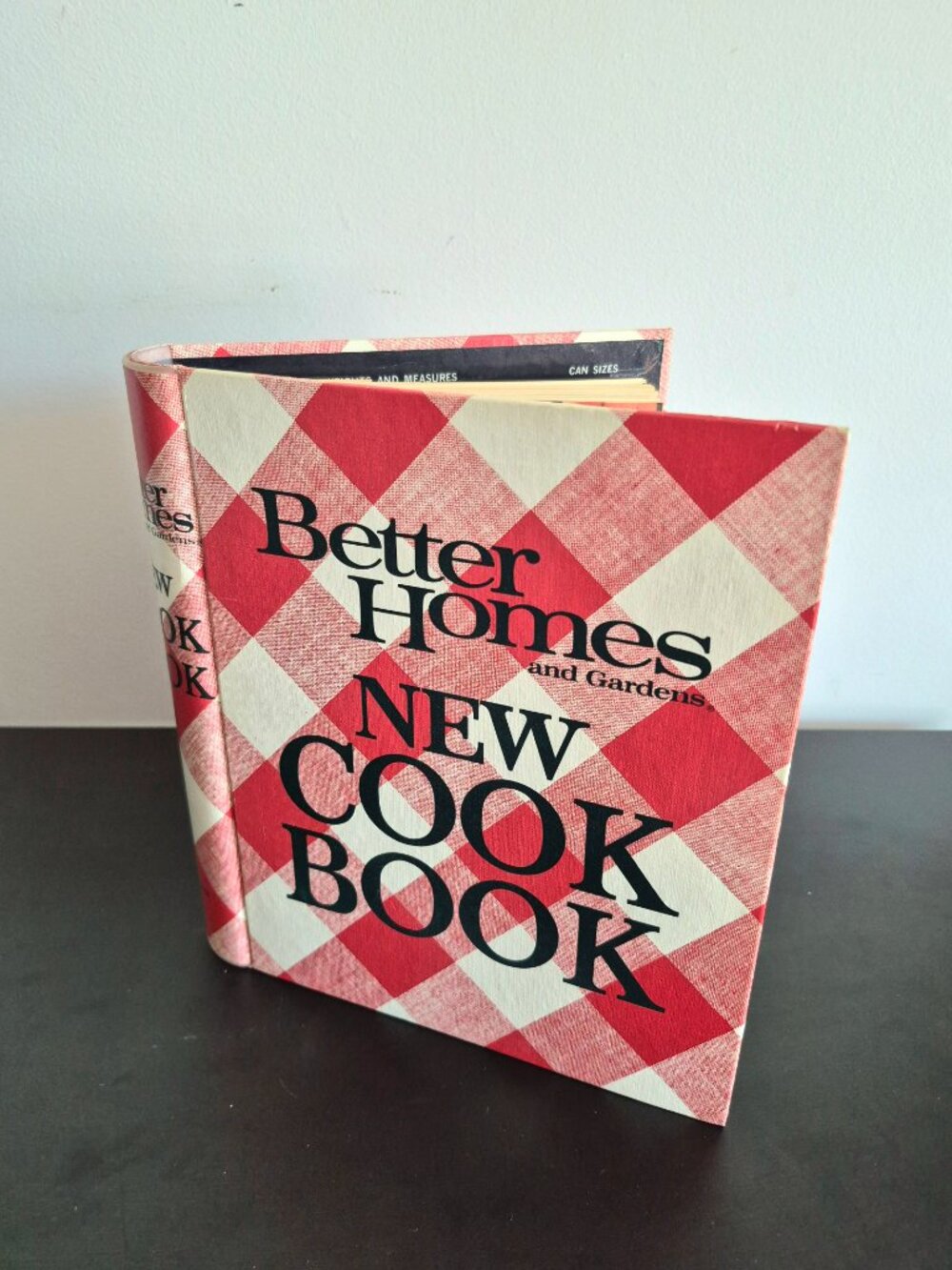 1977 Better Homes & Gardens NEW Cook Book, Revised, 436 Pages, In Fine Condition